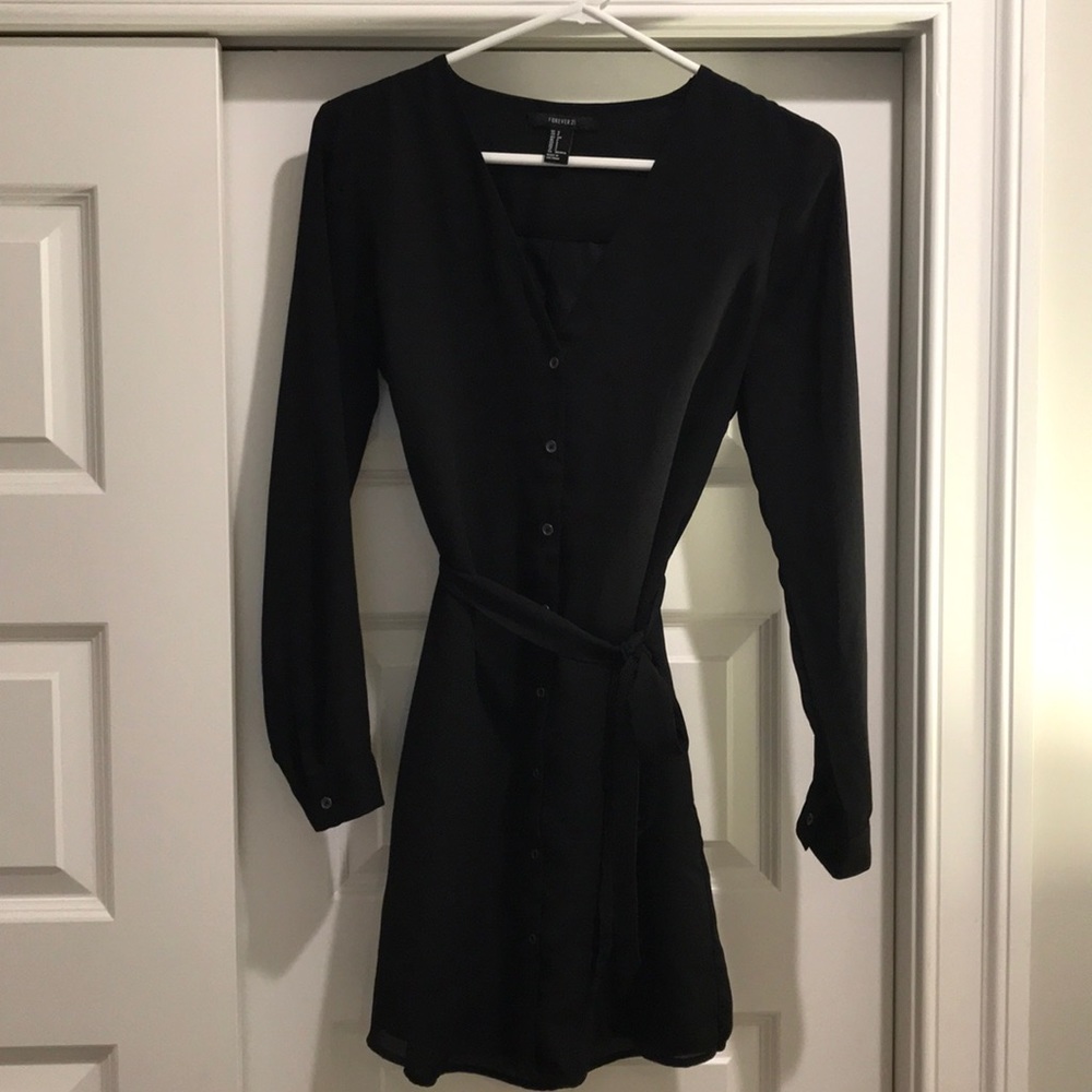 Forever 21 long sleeve belted blouse dress